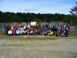 山守小学校記念植樹07