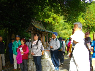 里見安房守忠義主従之廟見学02